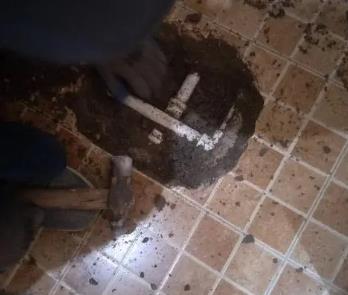 右江卫生间漏水维修公司为您分享下卫生间渗水如何处理及注意事项