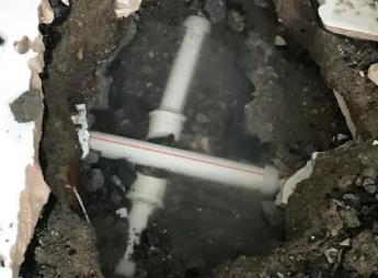 右江阳台漏水维修公司为您分享楼上楼下漏水怎么处理