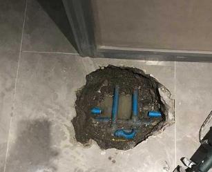右江阳台漏水维修公司分享下暖气管道漏水的原因有哪些